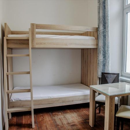 Cuba Bar & Hostel Чеське Будєйовіце Екстер'єр фото