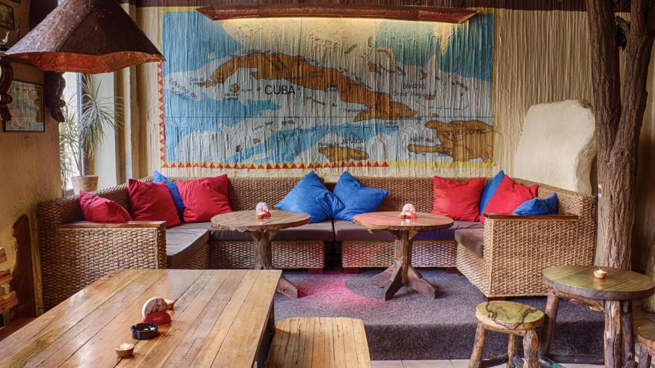 Cuba Bar & Hostel Чеське Будєйовіце Екстер'єр фото